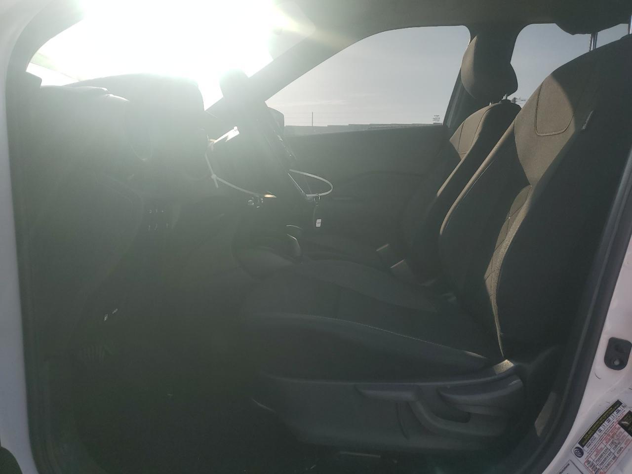 2020 Nissan Kicks S - Фото 7