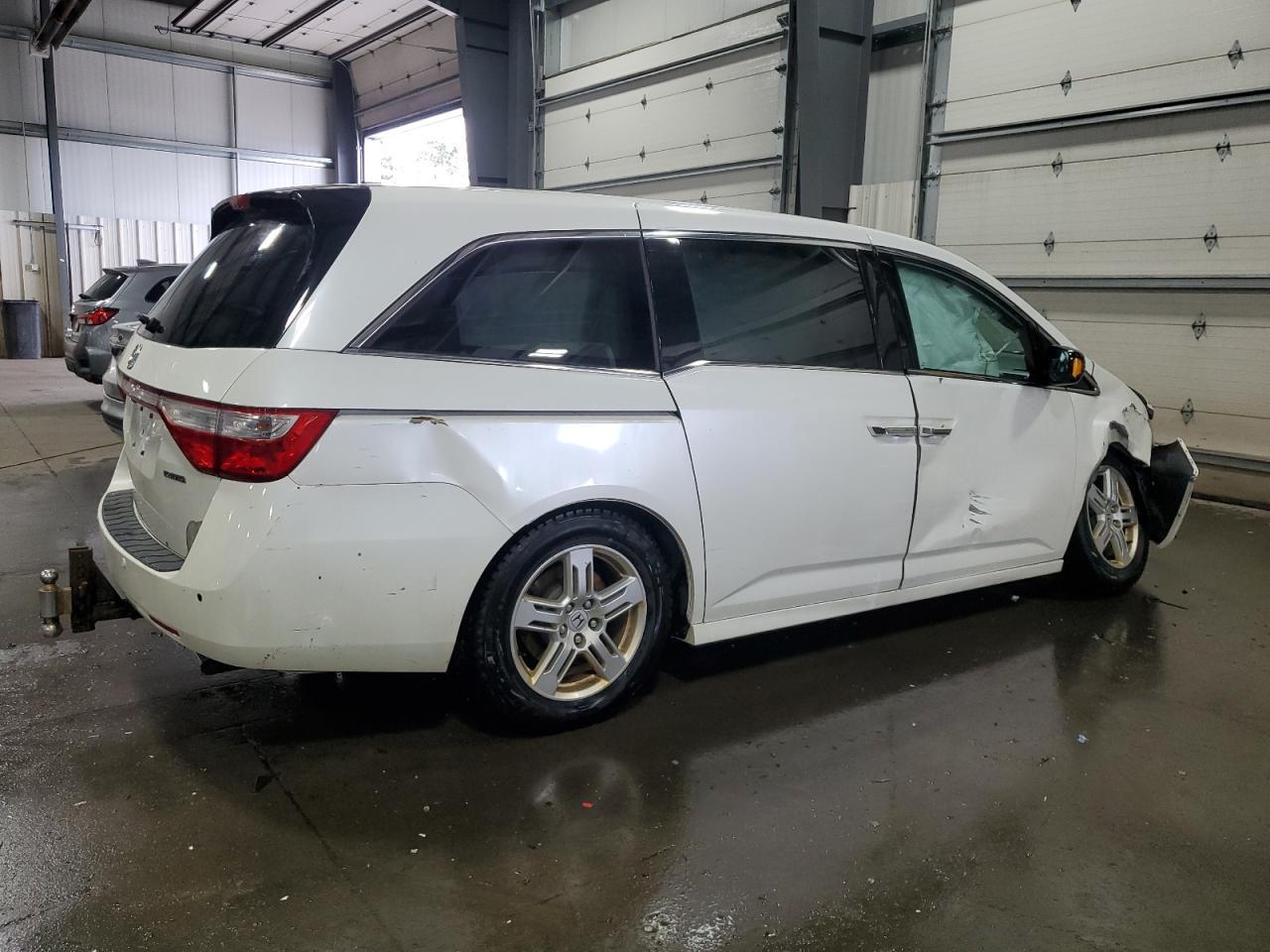 2012 Honda Odyssey Touring - Фото 3