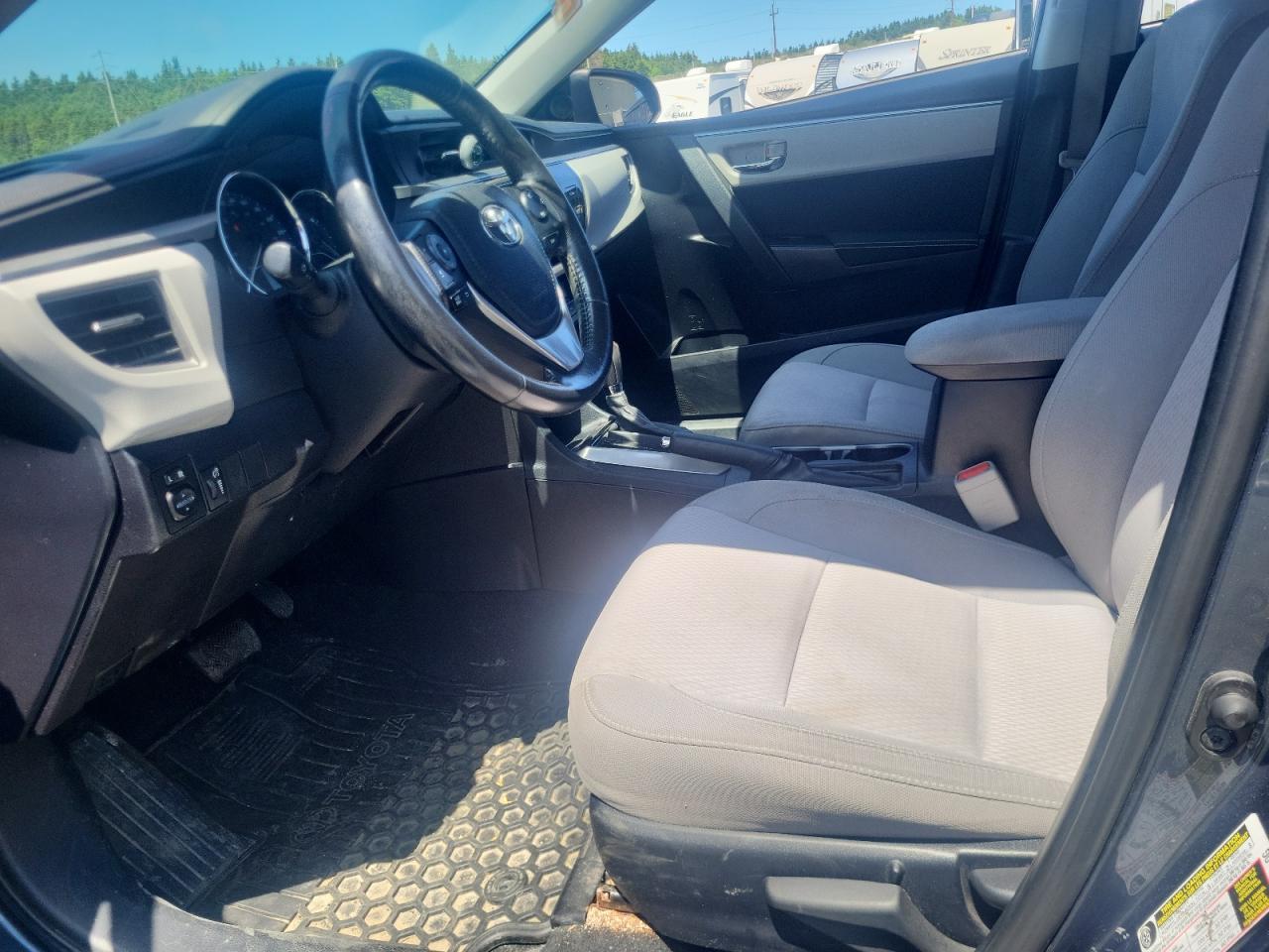 2015 Toyota Corolla L - Фото 7