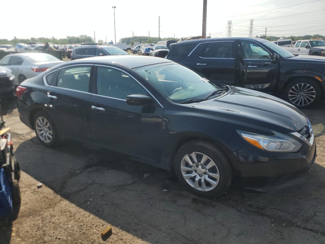 2016 Nissan Altima 2.5 - Фото 4