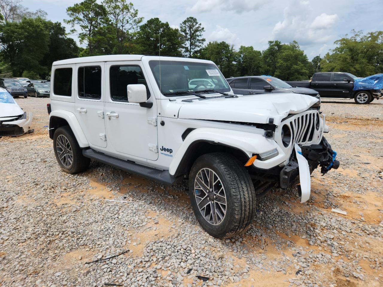 2022 Jeep Wrangler Unlimited Sahara 4Xe - Image 4