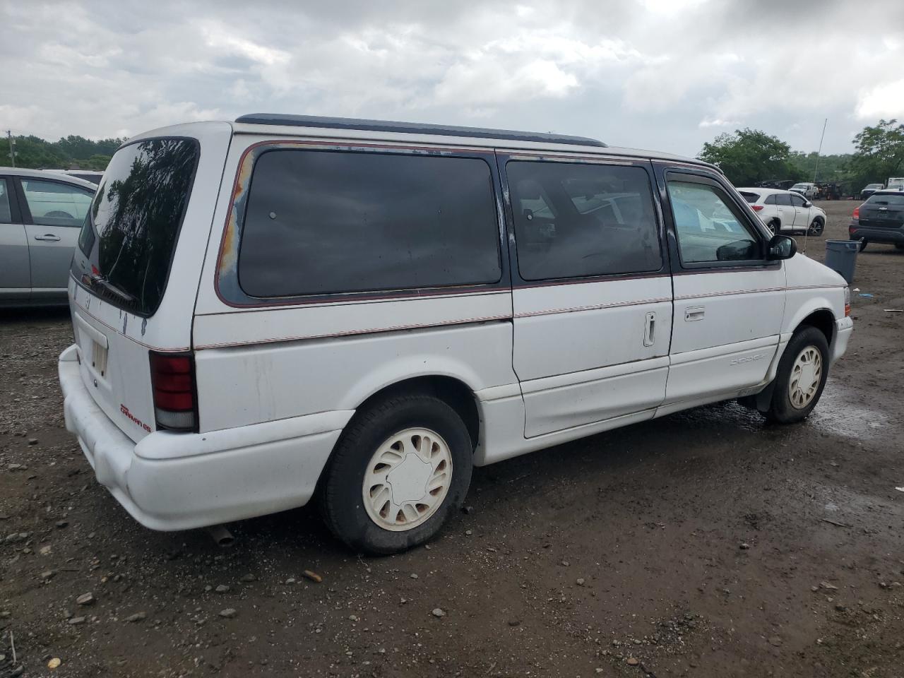 1994 Dodge Grand Caravan Le - Image 3