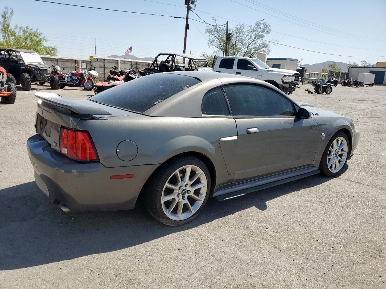 2004 Ford Mustang Gt - Фото 3