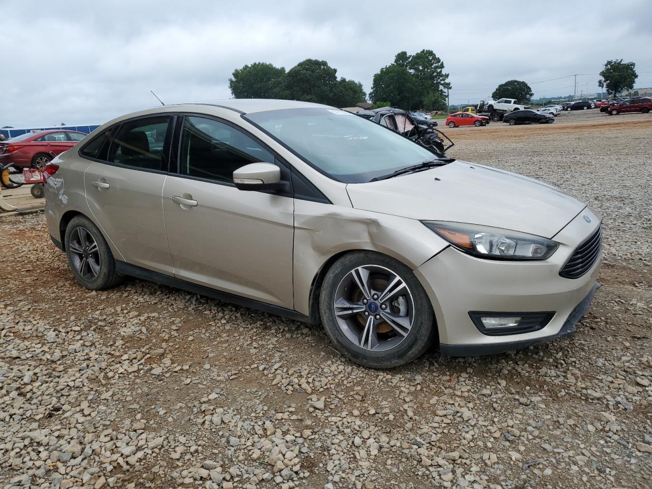 2017 Ford Focus Se - Image 4