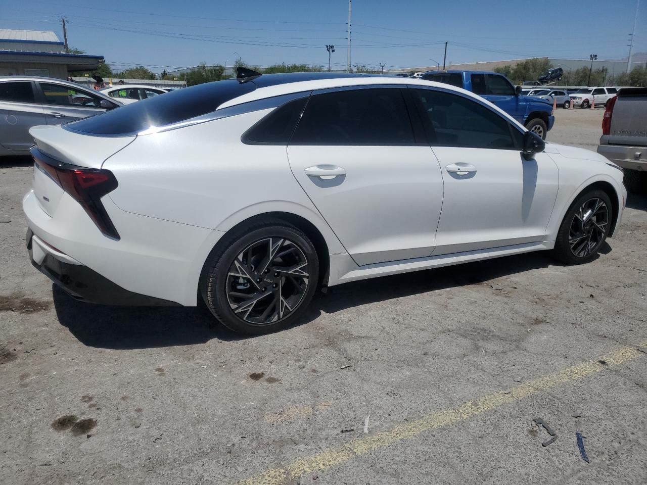 2025 Kia K5 Gt Line - Фото 3