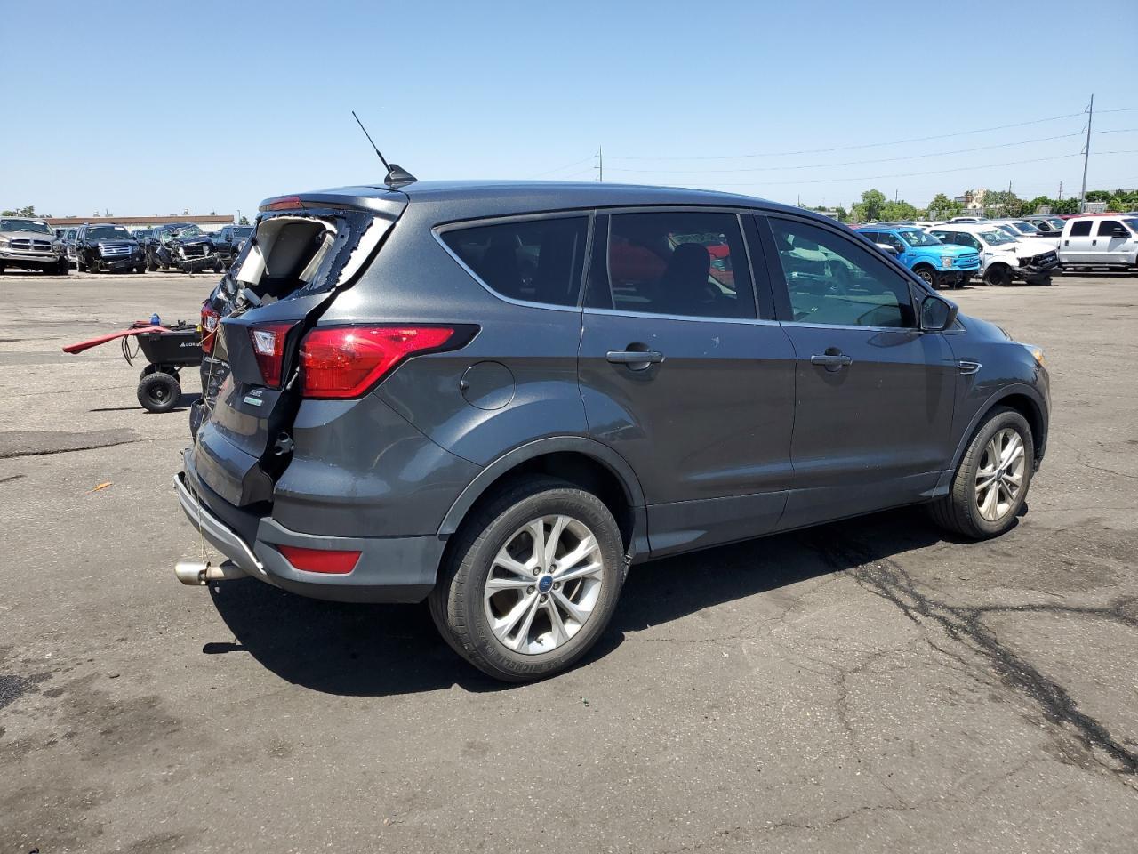 2019 Ford Escape Se - Фото 3