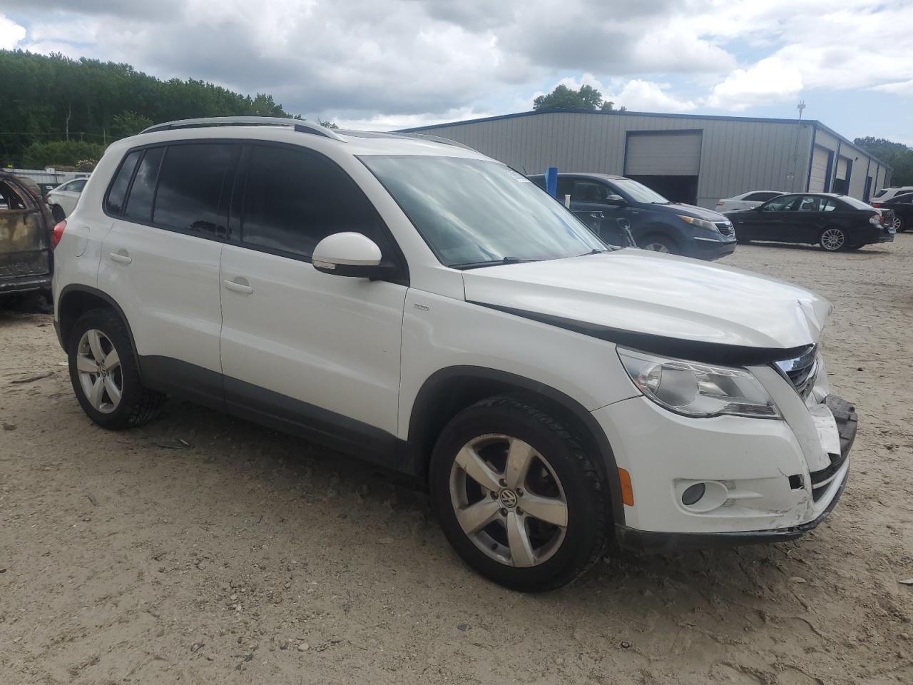 2010 Volkswagen Tiguan Se - Фото 4