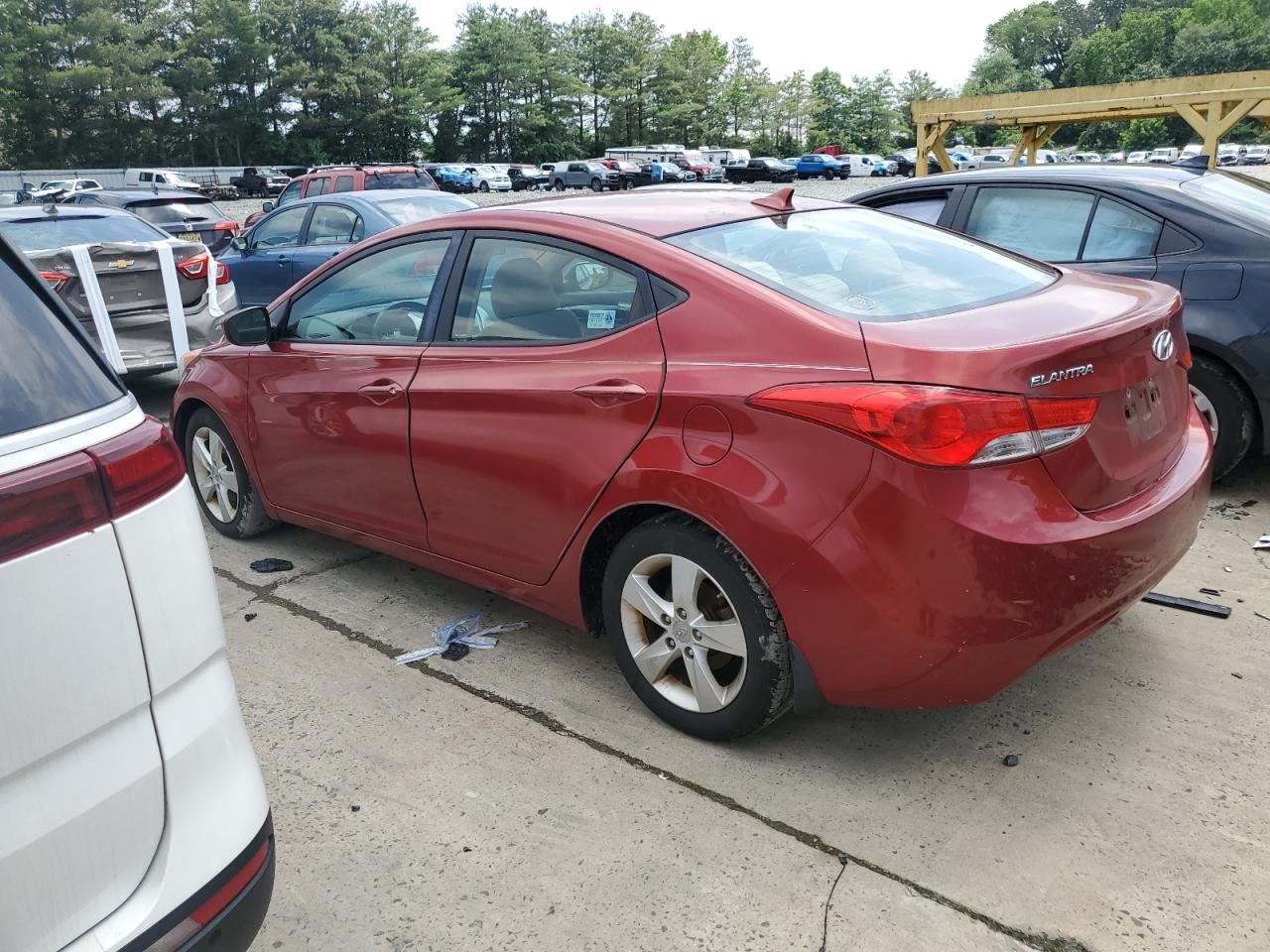 2013 Hyundai Elantra Gls - Фото 2