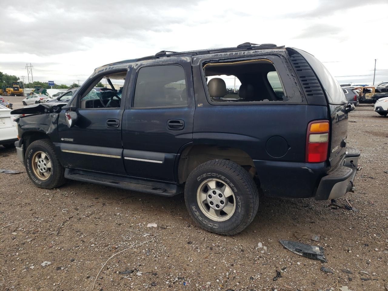 2002 Chevrolet Tahoe - Фото 2