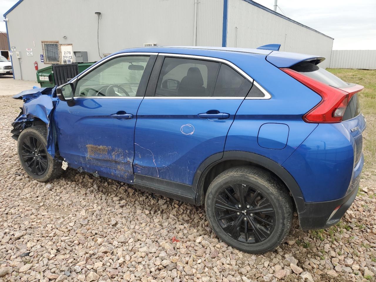 2019 Mitsubishi Eclipse Cross Le - Фото 2