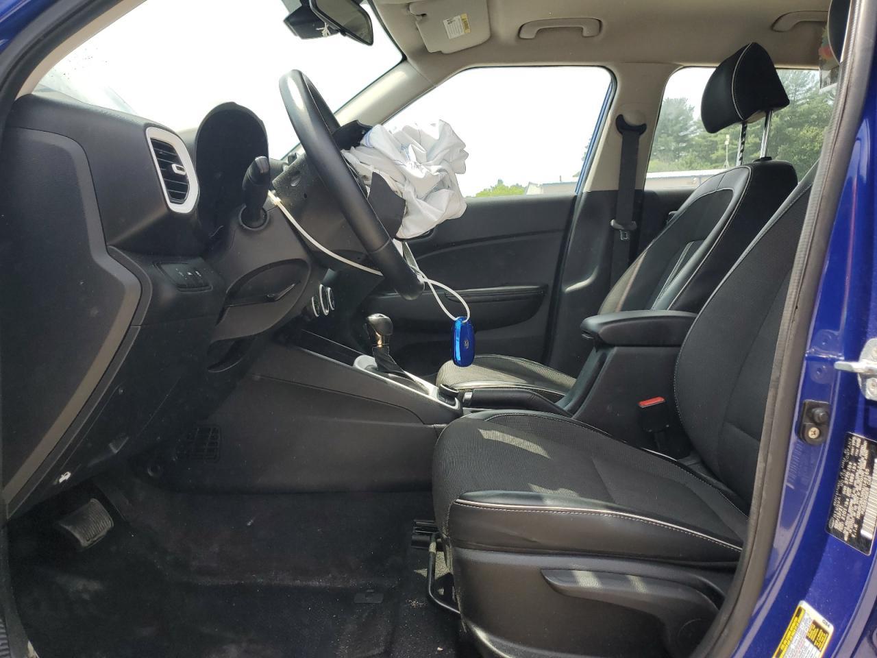 2022 Hyundai Venue Sel - Image 7