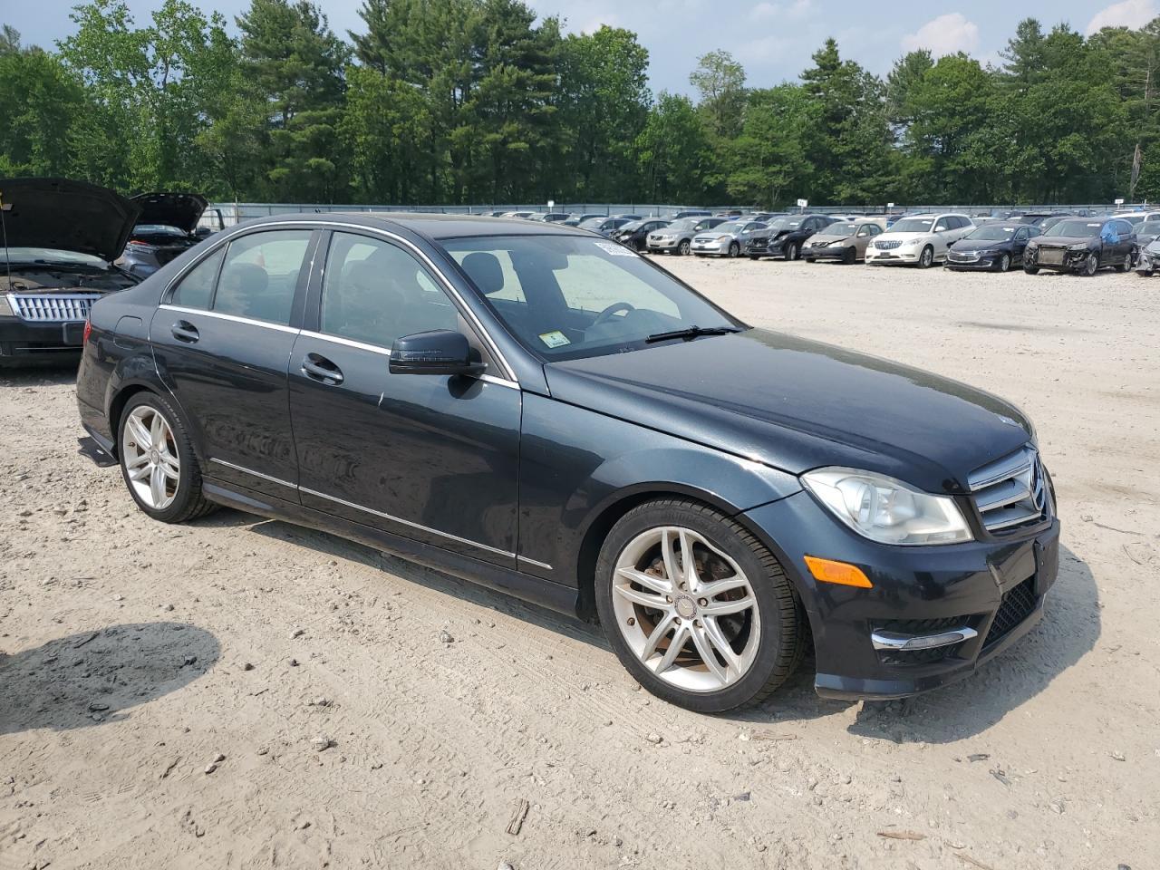 2012 Mercedes-Benz C 300 4Matic - Фото 4
