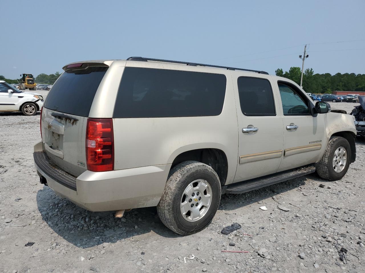 2010 Chevrolet Suburban C1500 Ls - Фото 3