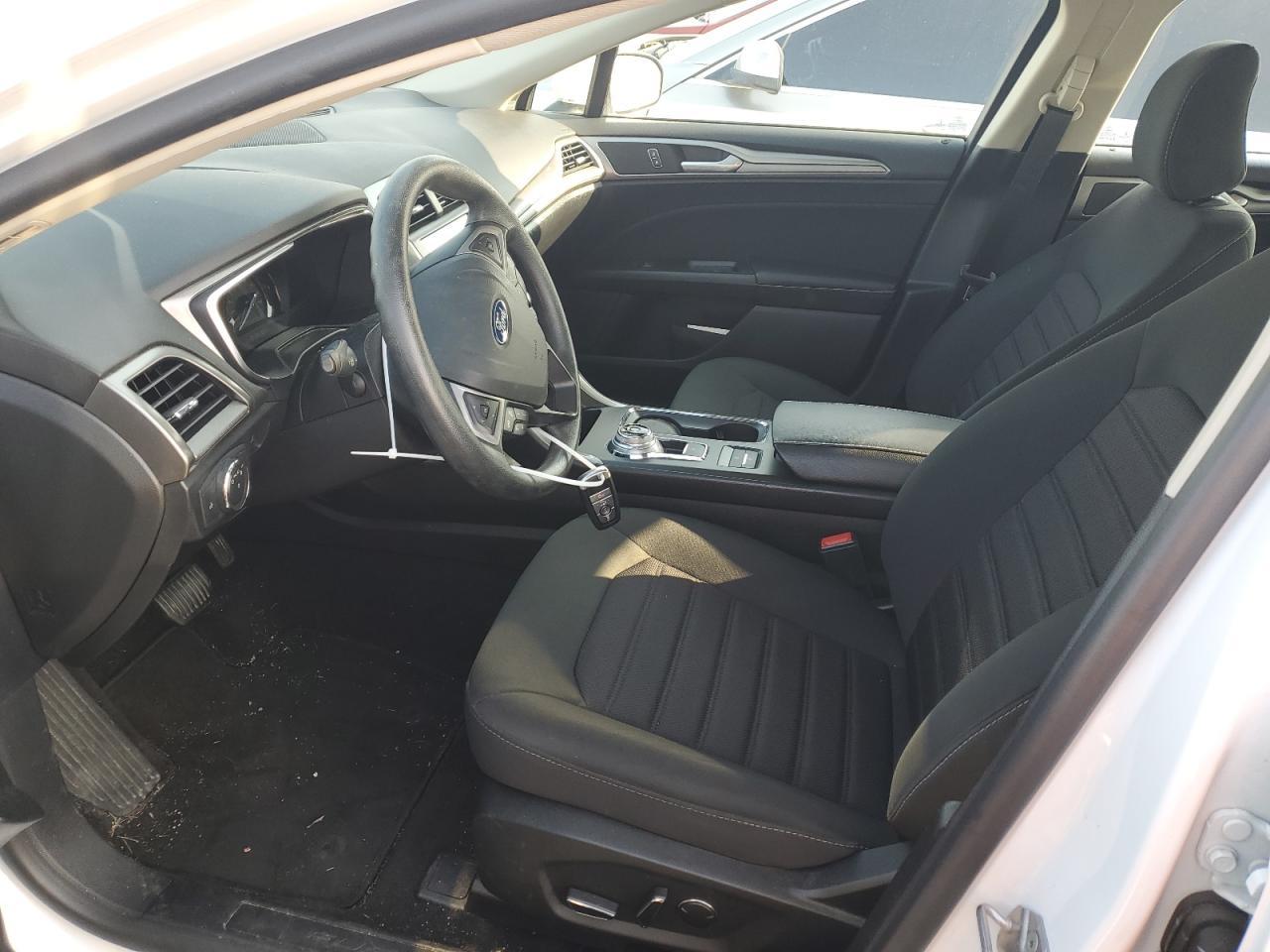 2020 Ford Fusion Se - Image 7