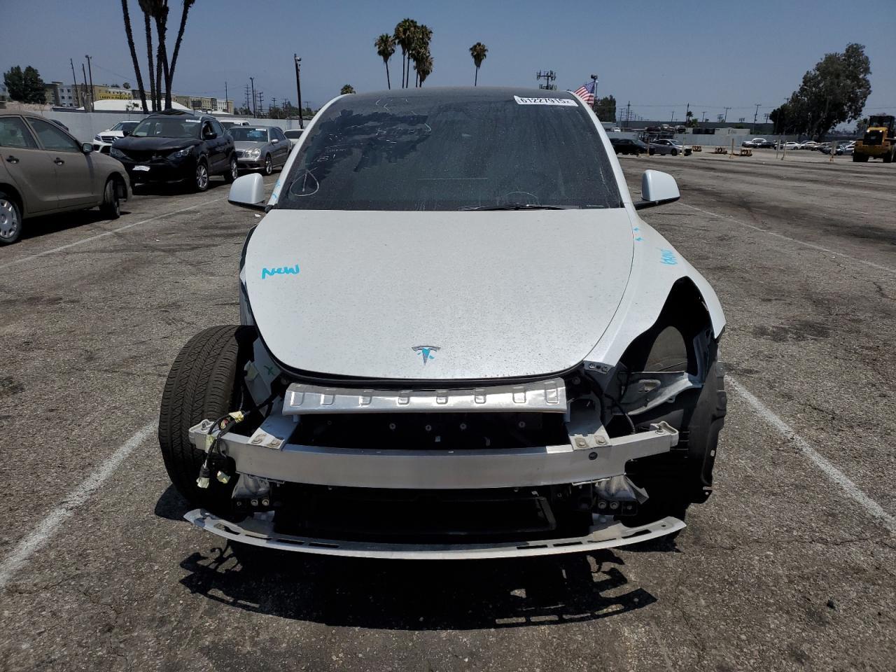 2023 Tesla Model Y - Фото 5