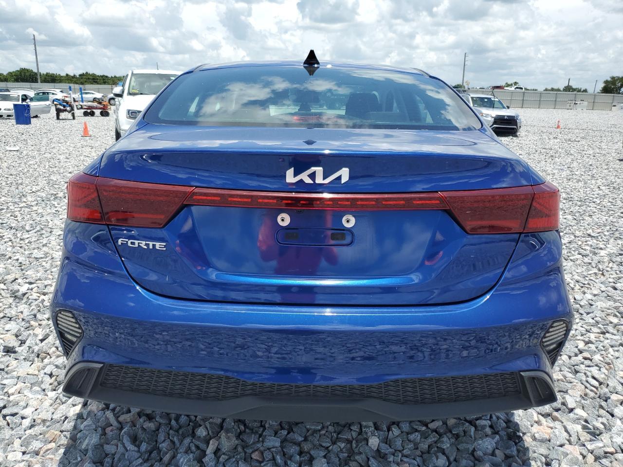 2023 Kia Forte Lx - Image 6
