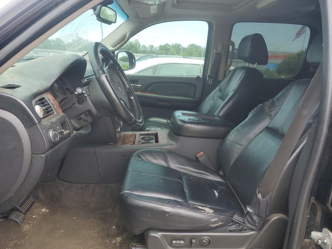 2007 Chevrolet Suburban C1500 - Image 7