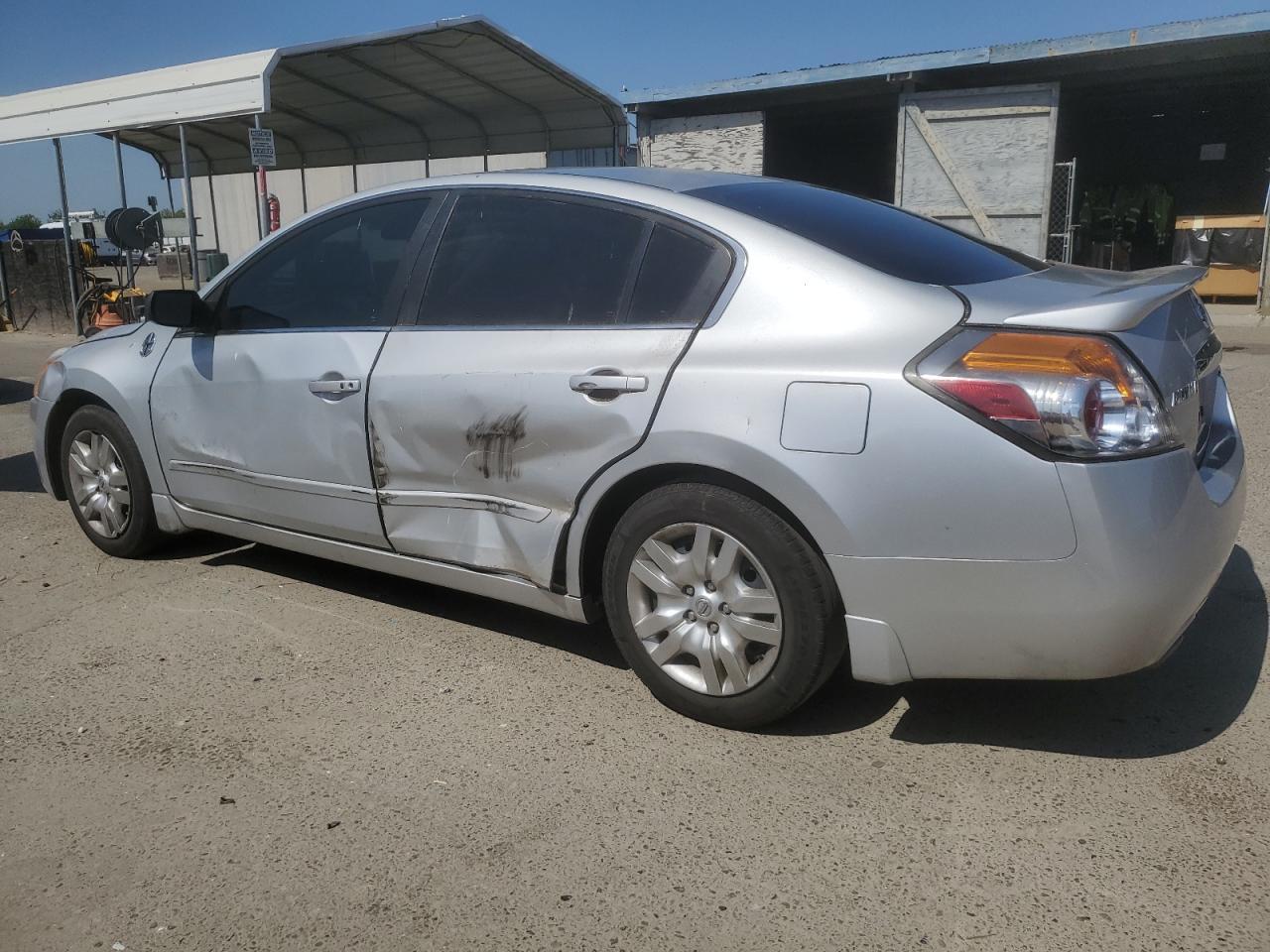 2012 Nissan Altima Base - Фото 2