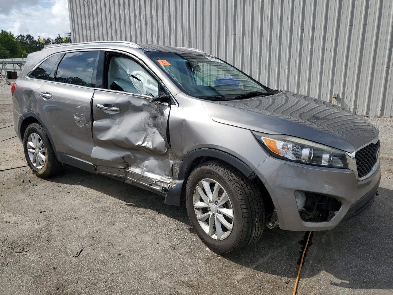 2018 Kia Sorento Lx - Image 4