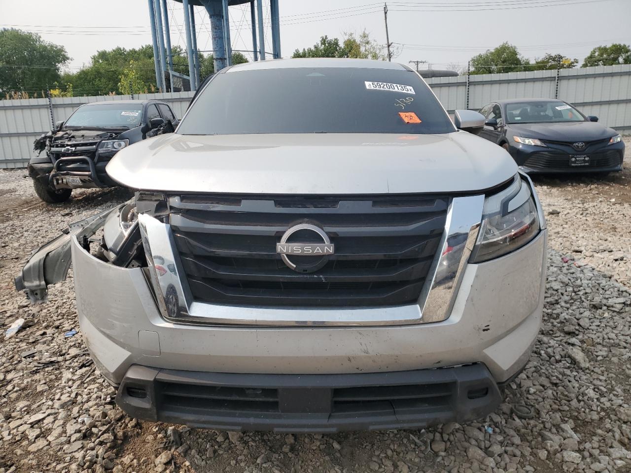 2022 Nissan Pathfinder S - Фото 5