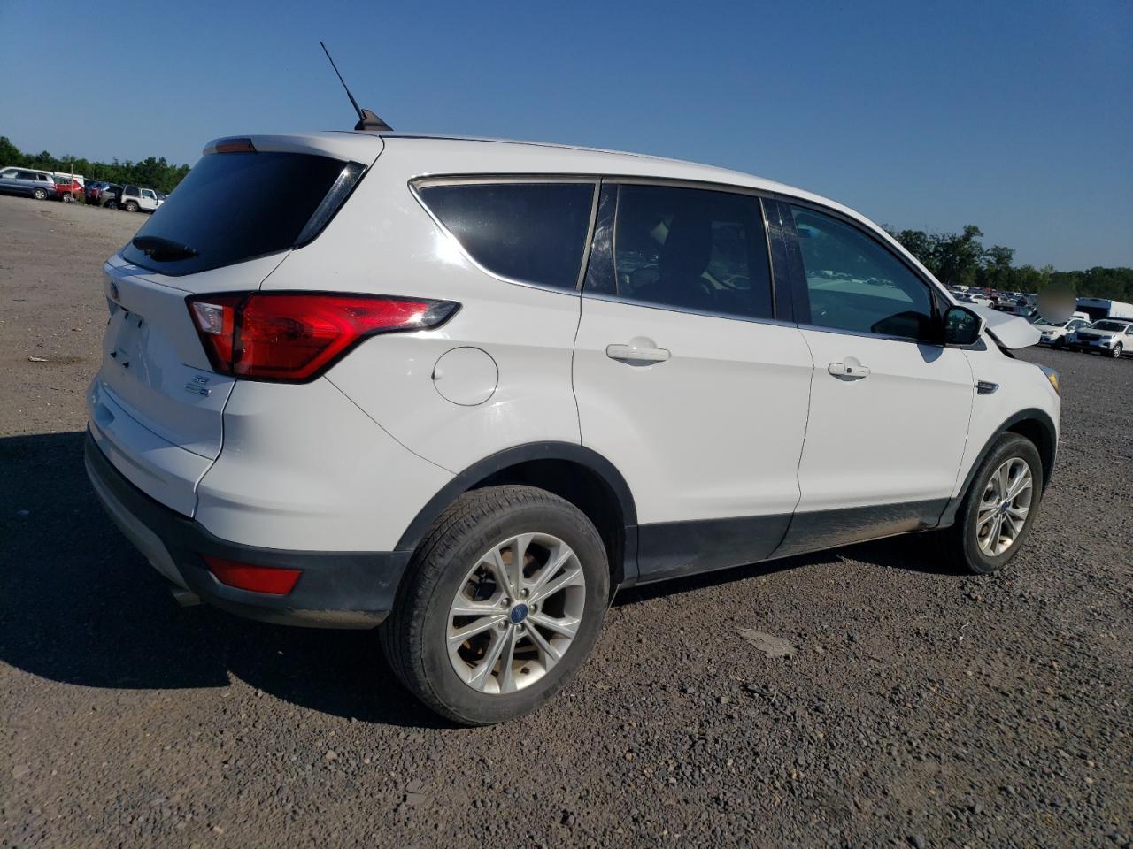2019 Ford Escape Se - Фото 3
