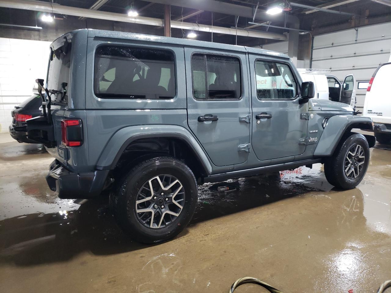 2024 Jeep Wrangler Sahara - Фото 3