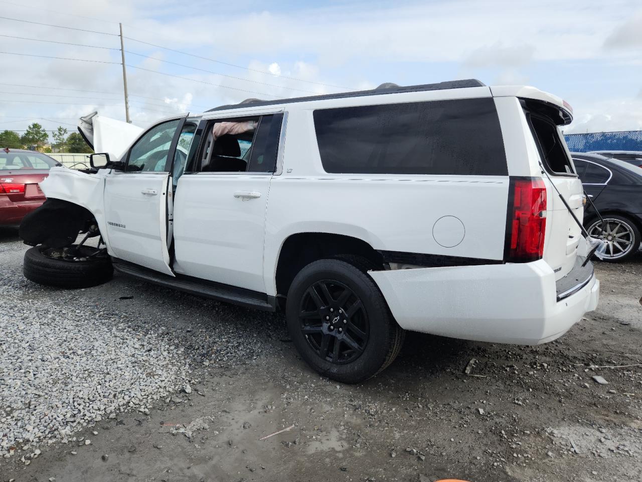 2016 Chevrolet Suburban K1500 Lt - Фото 2