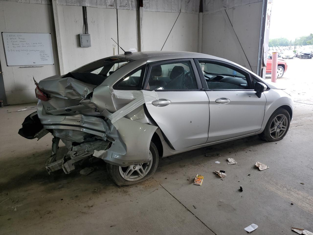 2018 Ford Fiesta Se - Фото 3