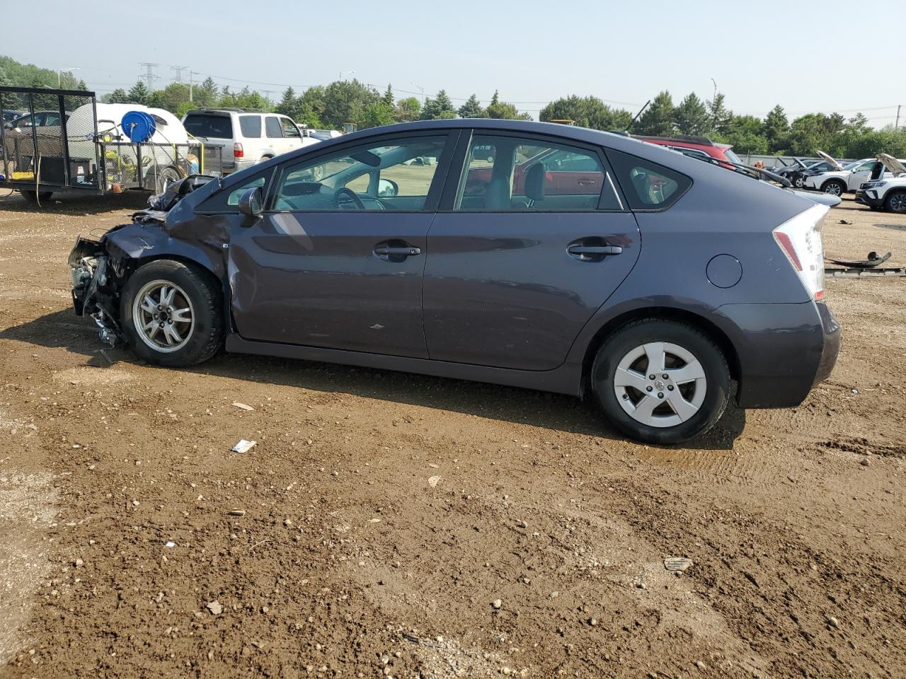 2011 Toyota Prius - Image 2