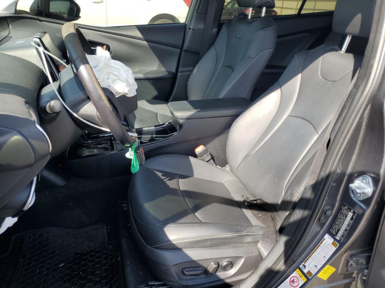 2021 Toyota Prius Prime Le - Фото 7