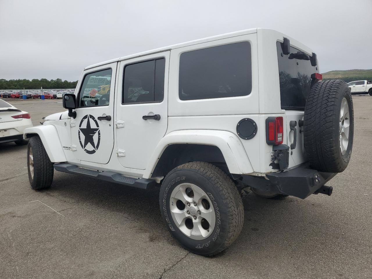 2015 Jeep Wrangler Unlimited Sahara - Фото 2