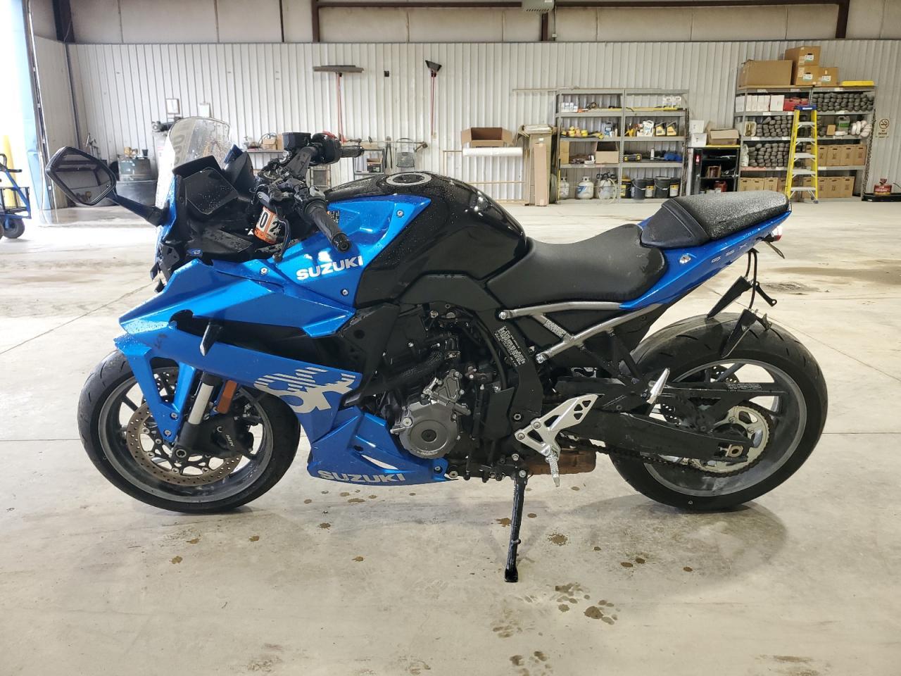 2024 Suzuki Gsx800 - Image 3