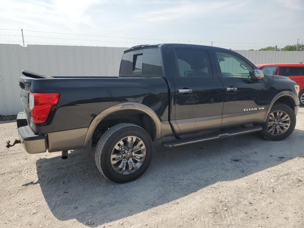 2019 Nissan Titan Sv - Image 3