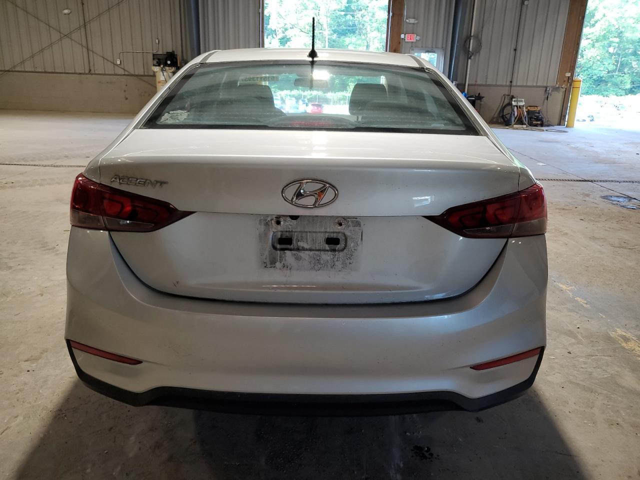 2019 Hyundai Accent Se - Фото 6