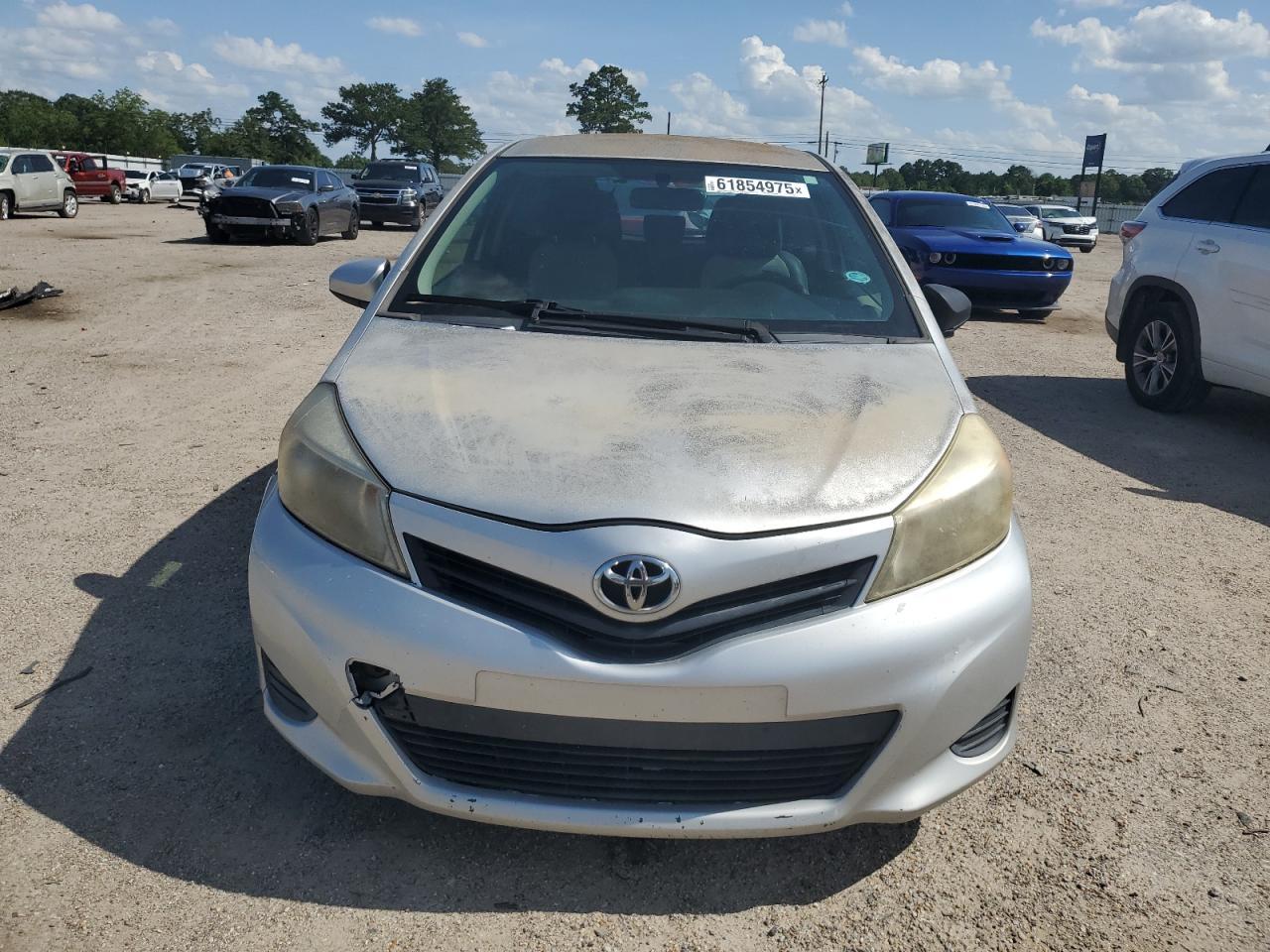 2012 Toyota Yaris - Image 5
