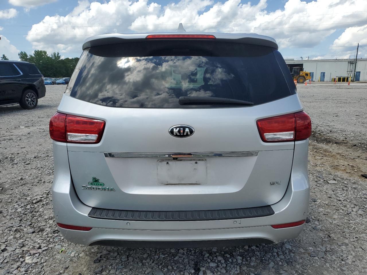 2016 Kia Sedona Ex - Image 6