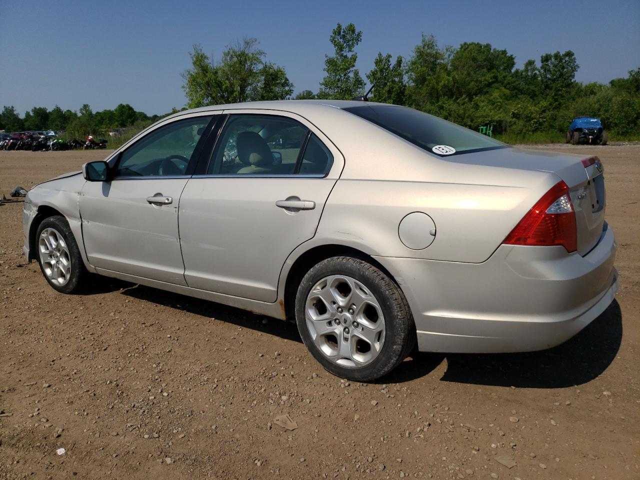 2010 Ford Fusion Se - Фото 2