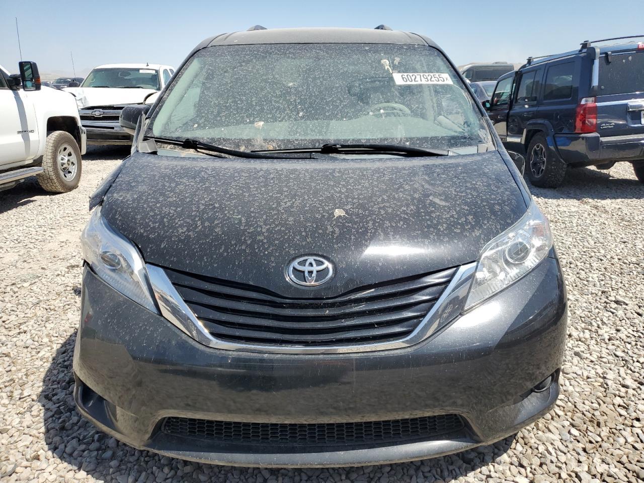 2013 Toyota Sienna Le - Image 5