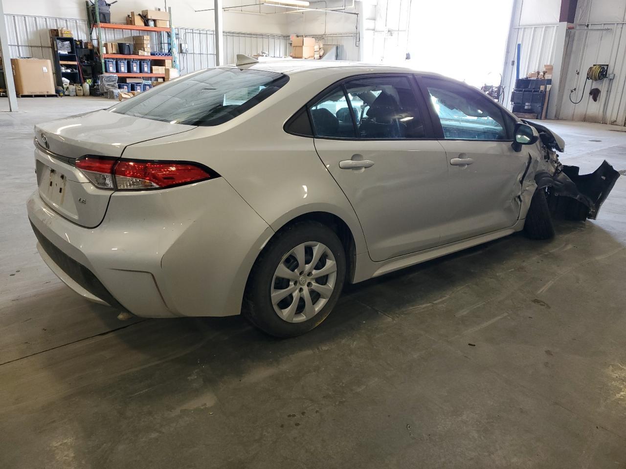 2020 Toyota Corolla Le - Image 3