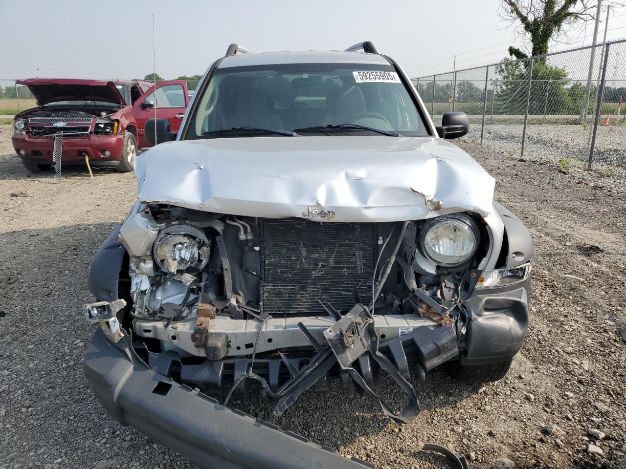 2006 Jeep Liberty Renegade - Фото 5