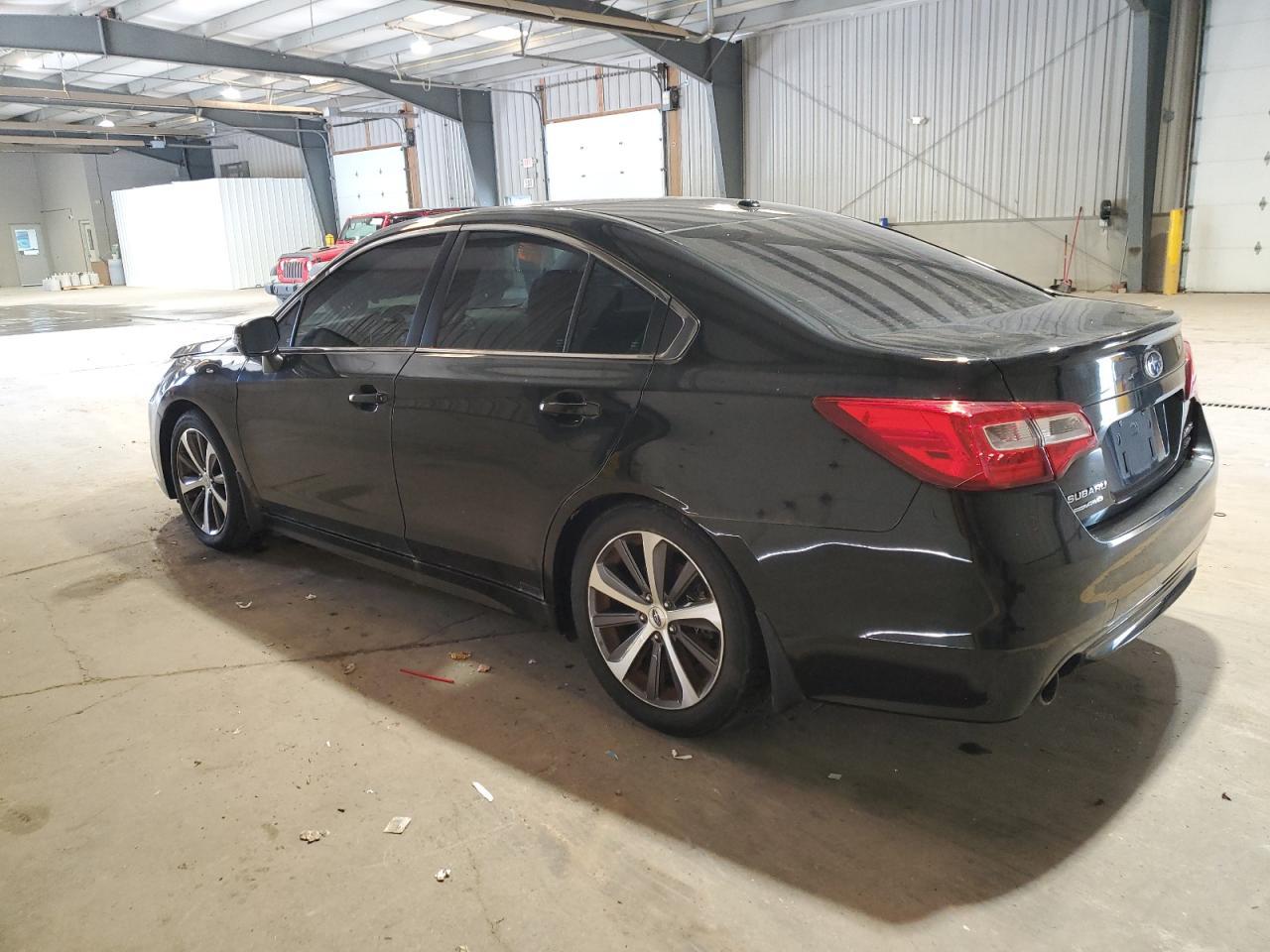 2015 Subaru Legacy 3.6R Limited - Фото 2