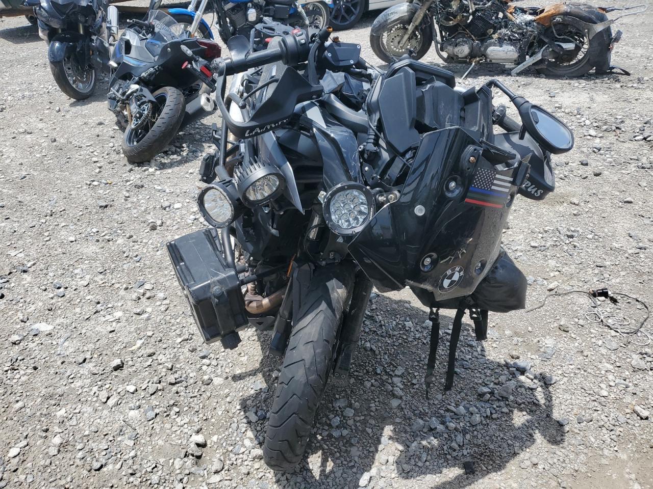 2024 BMW F800 Gs - Image 2