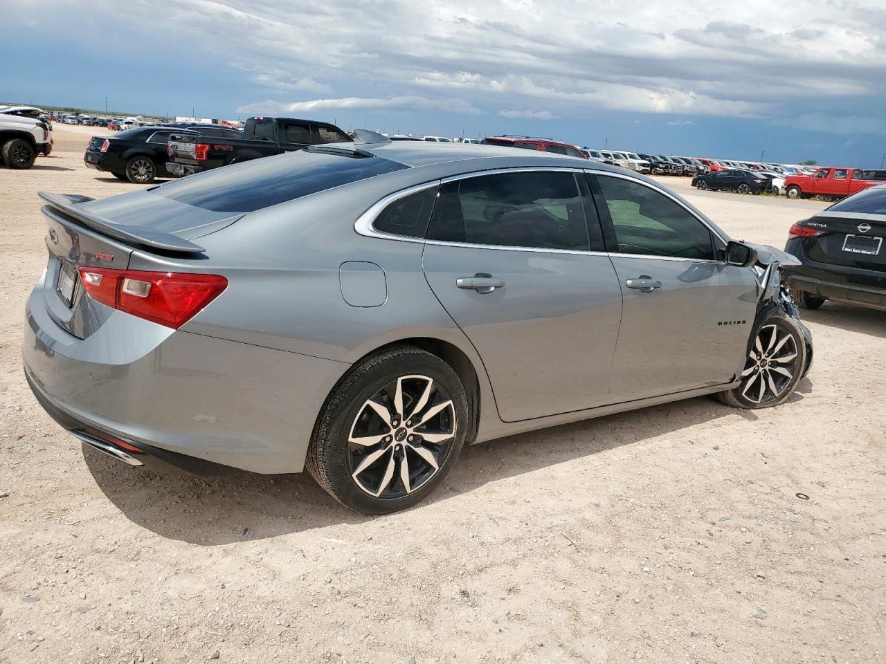 2024 Chevrolet Malibu Rs - Image 3