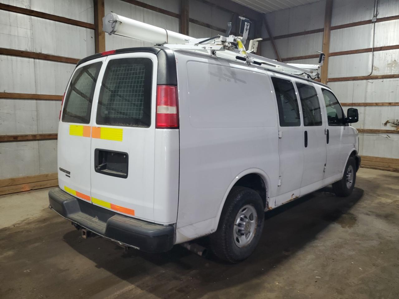 2013 Chevrolet Express G2500 - Фото 3