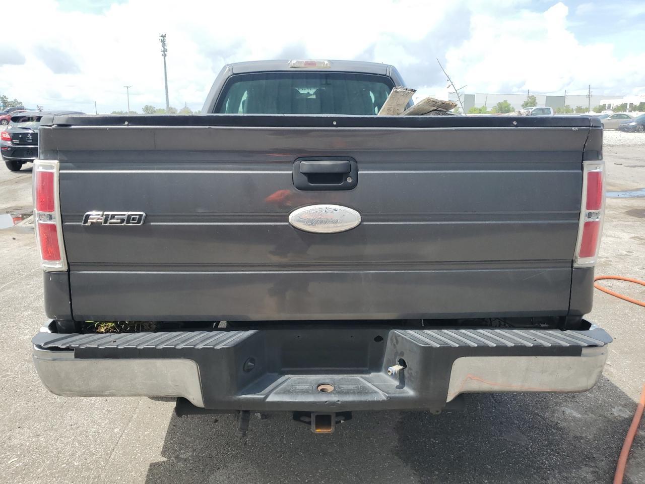 2011 Ford F150 - Image 6