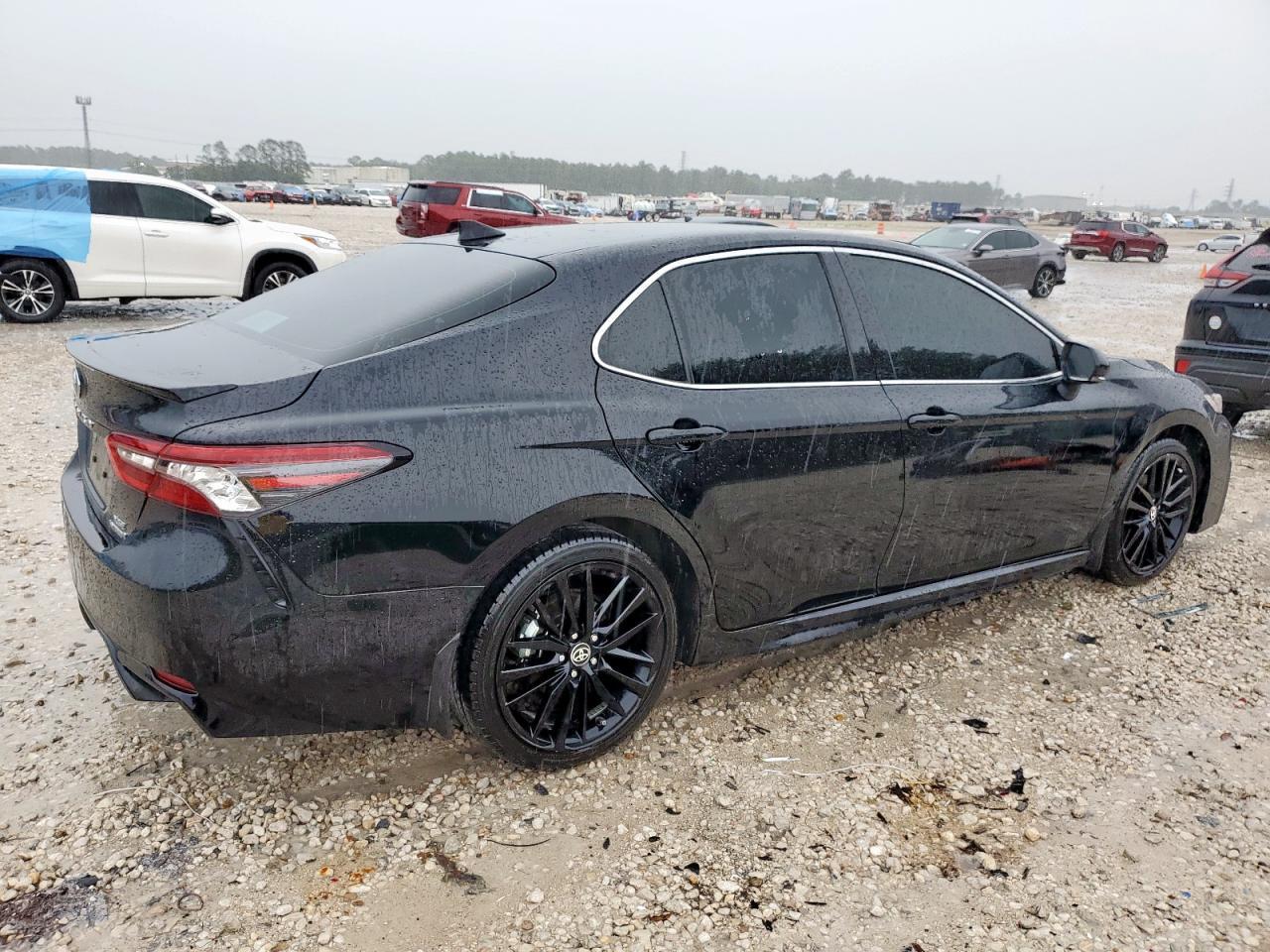 2024 Toyota Camry Xse - Image 3