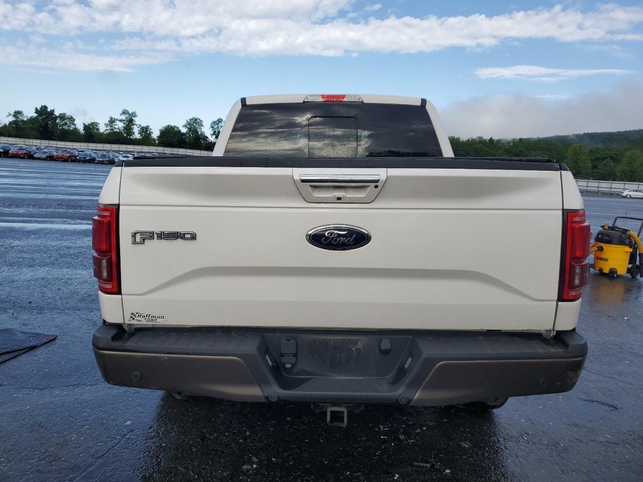 2016 Ford F150 Supercrew - Image 6