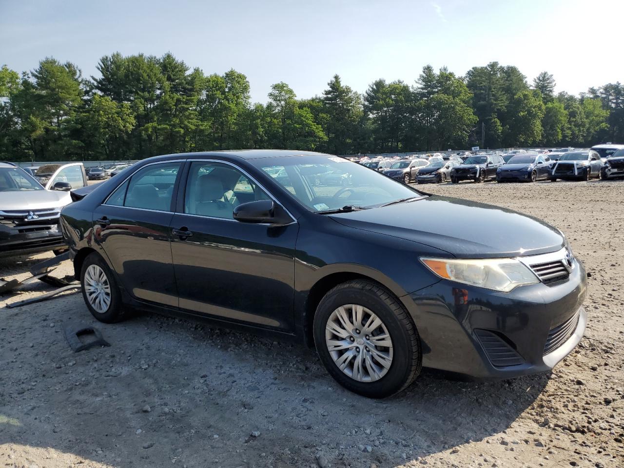 2012 Toyota Camry L - Image 4