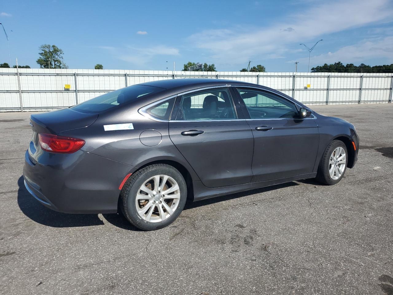 2016 Chrysler 200 Limited - Фото 3