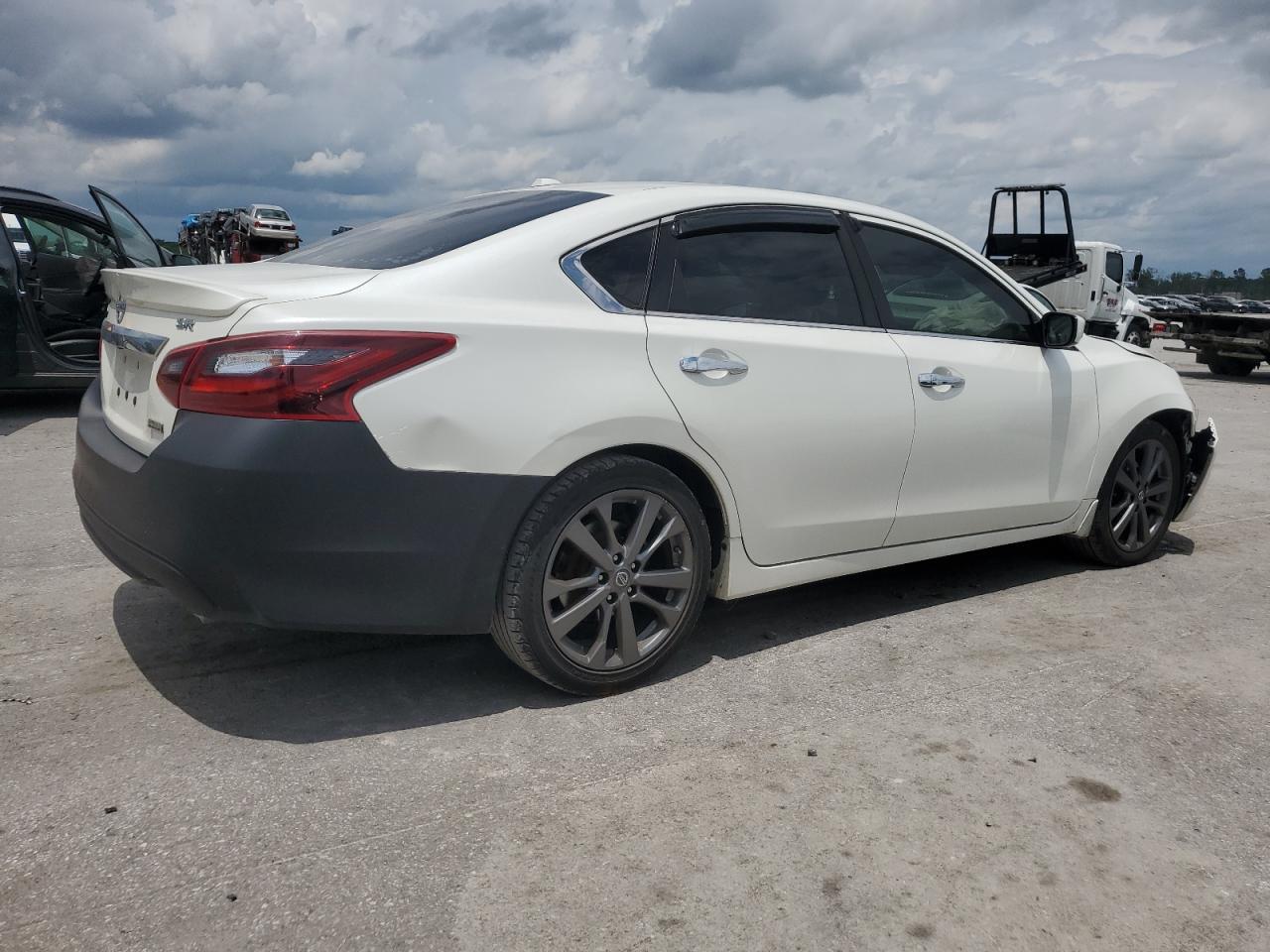 2018 Nissan Altima 2.5 - Фото 3